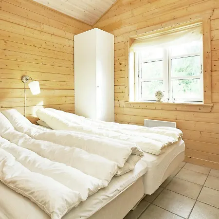 Four-bedroom Holiday In 3 Casa vacanze *