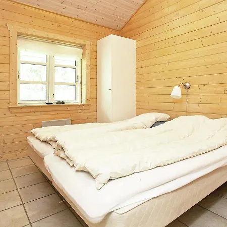 Four-bedroom Holiday In 3 Casa vacanze